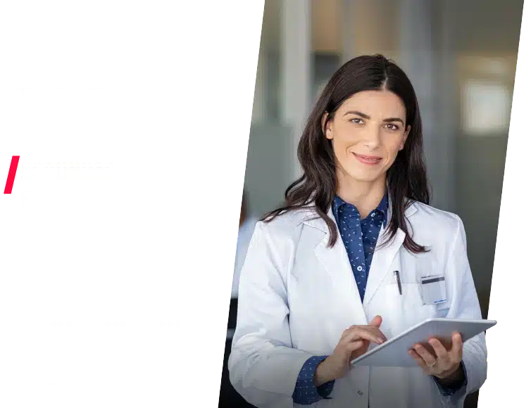 Dentista mujer sonriendo