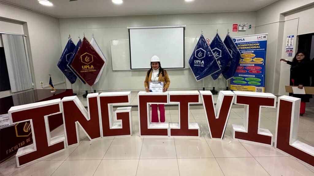 Ana Estela Sandy Tapia Angulo destaca en el V Encuentro de Delegados COREDE CENTRO - ANEIC PERÚ